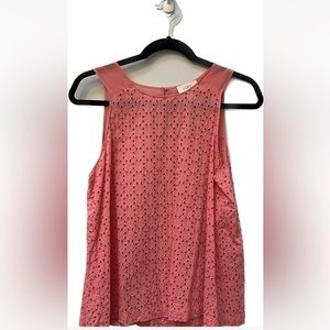 💕 Women’s LOFT sleeveless eyelet coral top, size medium in excellent con…